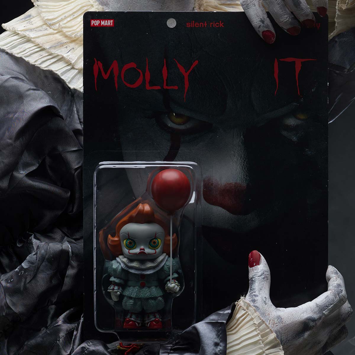 Pennywise Mini Collectible Figure – 15cm Designer Statue with Red Balloon - Image 6